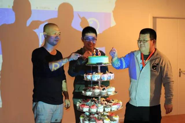 KDE 20 �������ھ����У��״� KDE ���������KDE 20 �������ھ����У��״� KDE ���������