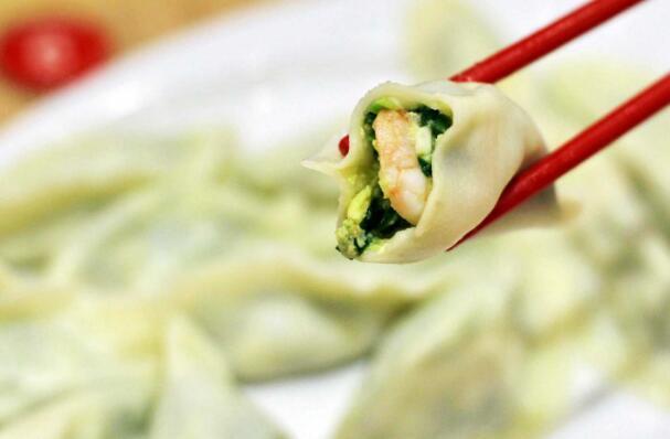 包饺子也能走上人生巅峰?这家饺子店的员工已年入50万!