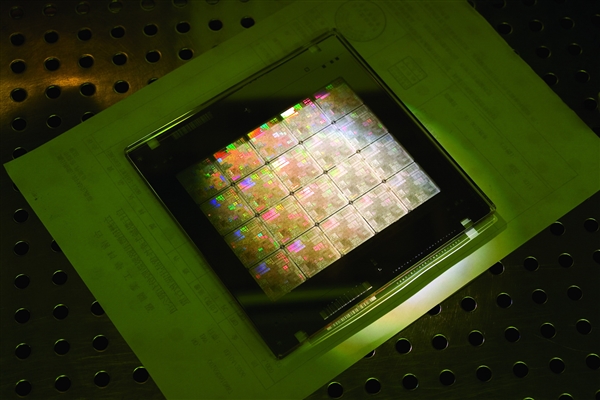 中国CPU芯片将实现弯道超车 中科院表示国产2nm芯片有望破冰