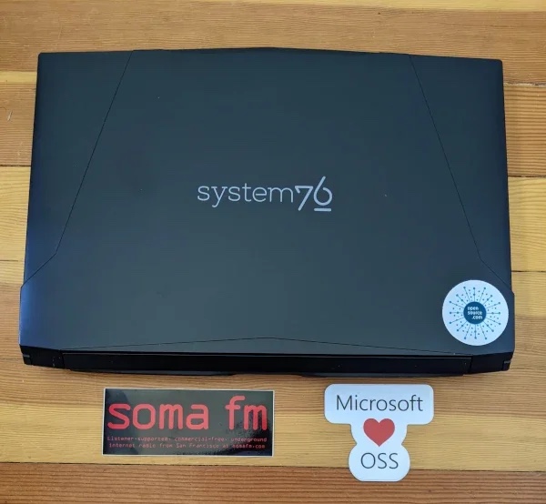 你的笔记本电脑上有哪些贴纸?