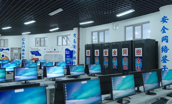 飞腾走进校园:1万多名学生体验国产CPU的力量