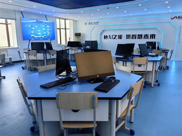 中国亟需400万AI人才！Intel和武汉工程大学树立了一个好榜样