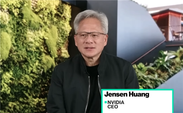 黄仁勋首次公开承认:华为芯片性能已达H200级别!