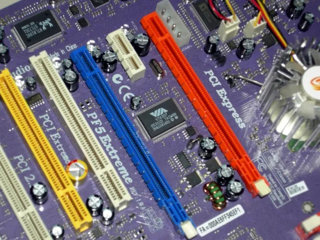 ‌Linux 6.17 的 PCIe 技术改进：英特尔 Panther Lake、高通、算能 SG2044 等‌