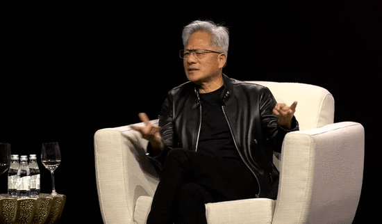 1个半月财富缩水30亿美元 黄仁勋跌出全球富豪榜前十！
